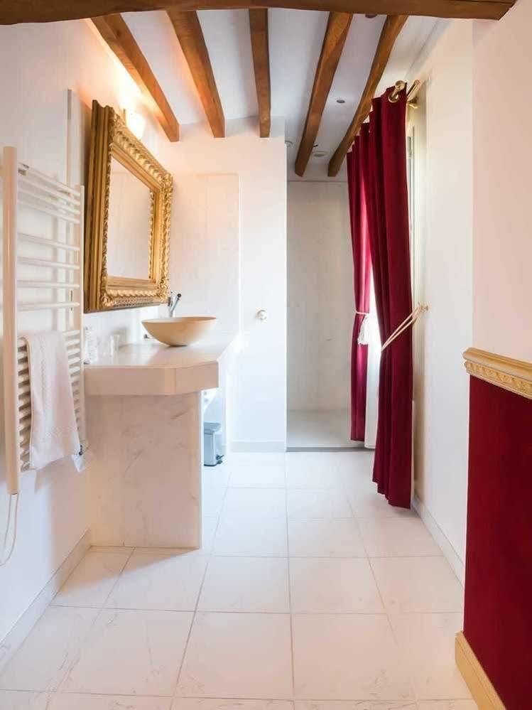 Le Clos Des Vignes Neuville-Bosc Exterior photo